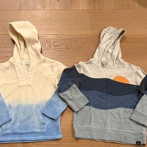 Faherty Size 5 Kids' Cozy Hooded Sweatshirts - Cream and Blue.